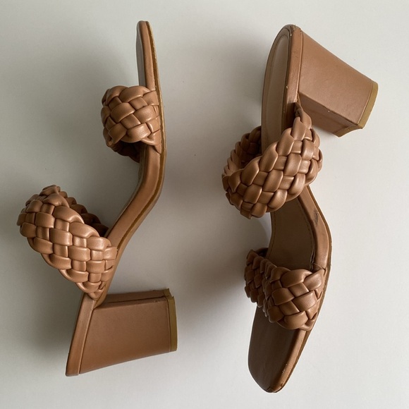 Braided Double Strapped Tan Slip-On Sandals With 3 Inch Chunky Heel Size 10 - Picture 4 of 8